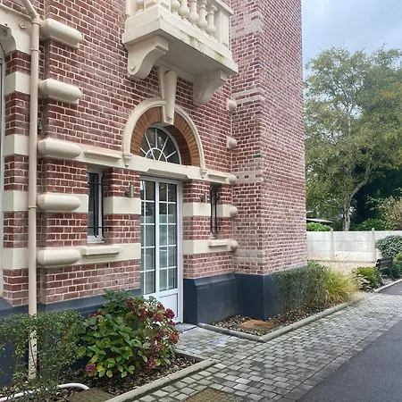 De L'hippodrome