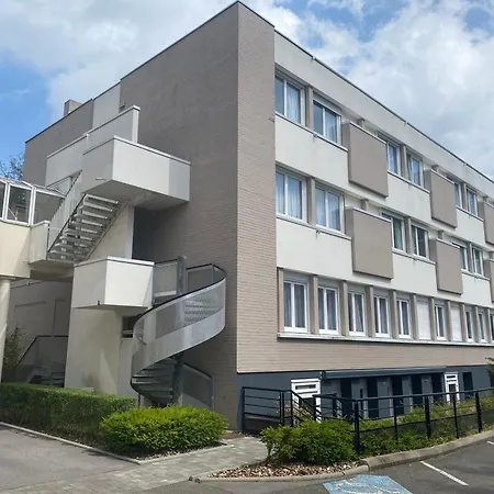 De L'hippodrome Apartment *
