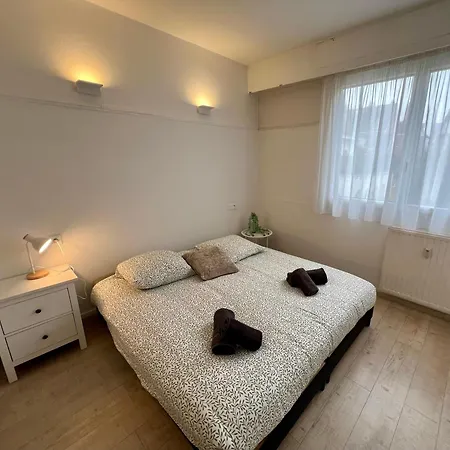 De L'hippodrome Apartment